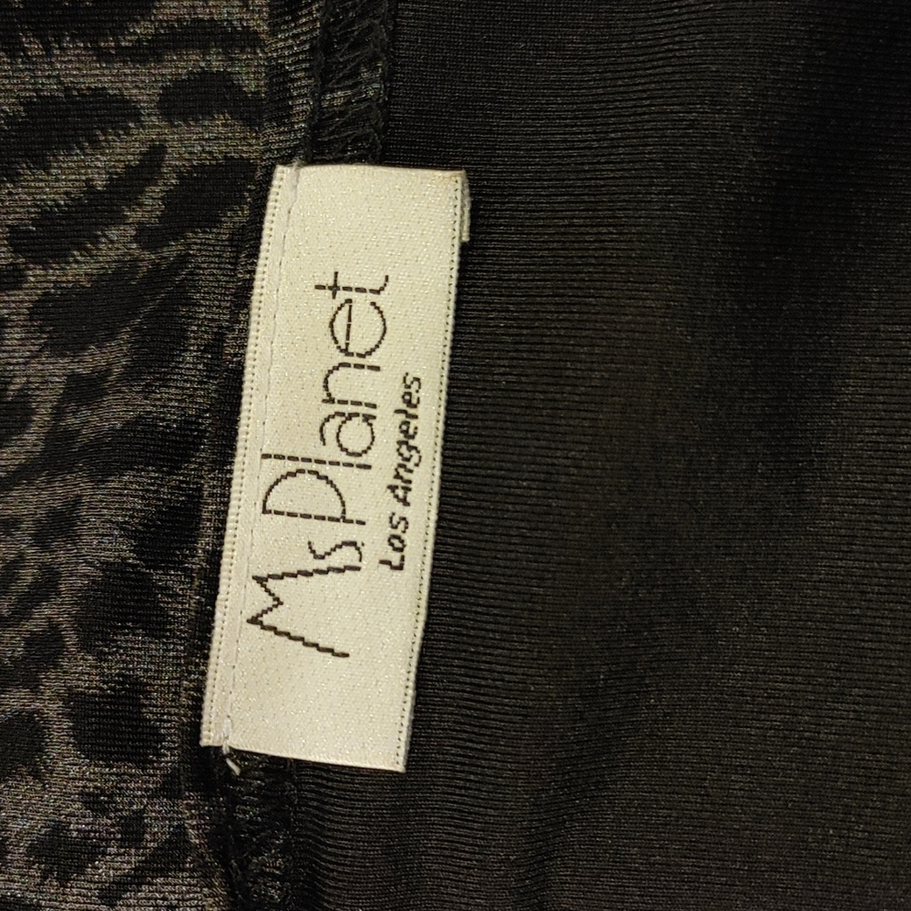 Ms Planet button down - Picture 3 of 3